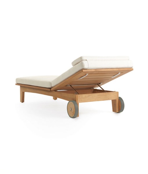 X COLLECTION Adjustable Chaise With Cushion
