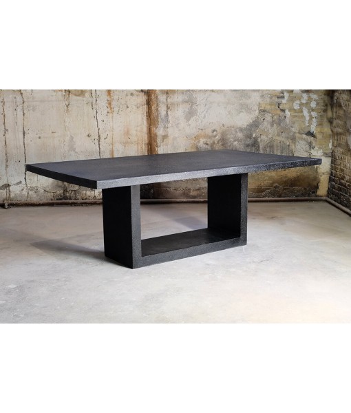 Apertura Dining Table