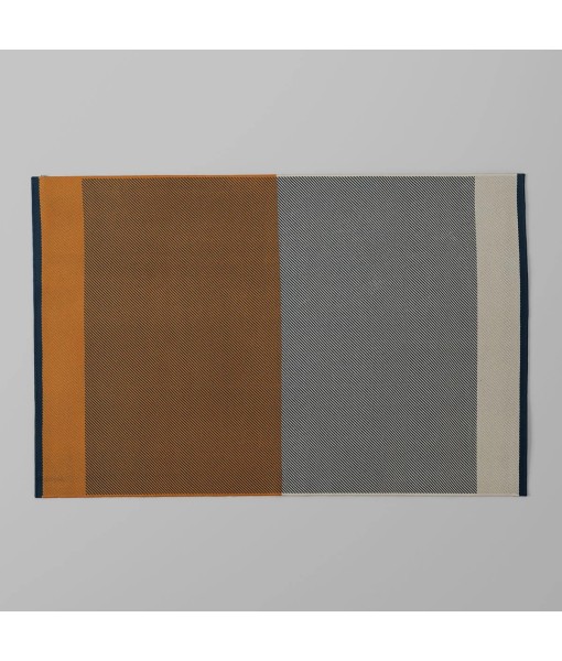Objects Line Rugs