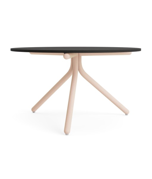 Oscar 28" Round Nesting Side Table Oscar 28" Round Nesting Side Table