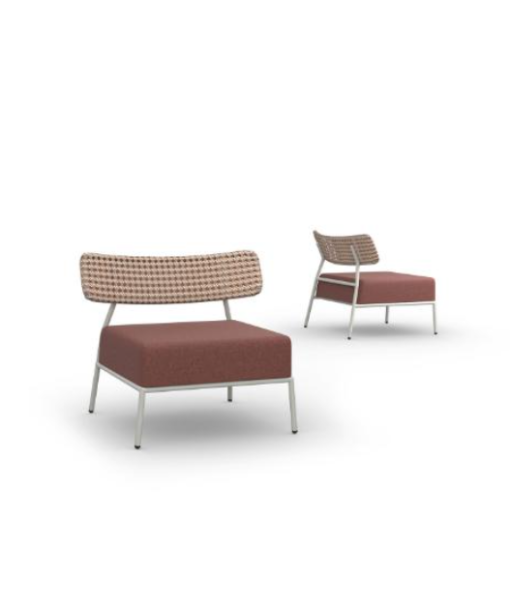 DIMANAMANA PATTERN Wing Chair